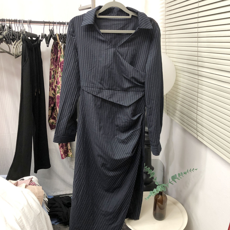 2026 Autumn New Soft and Comfortable Slimming Loose Versatile Ol Long Sleeve Striped Dress for Women