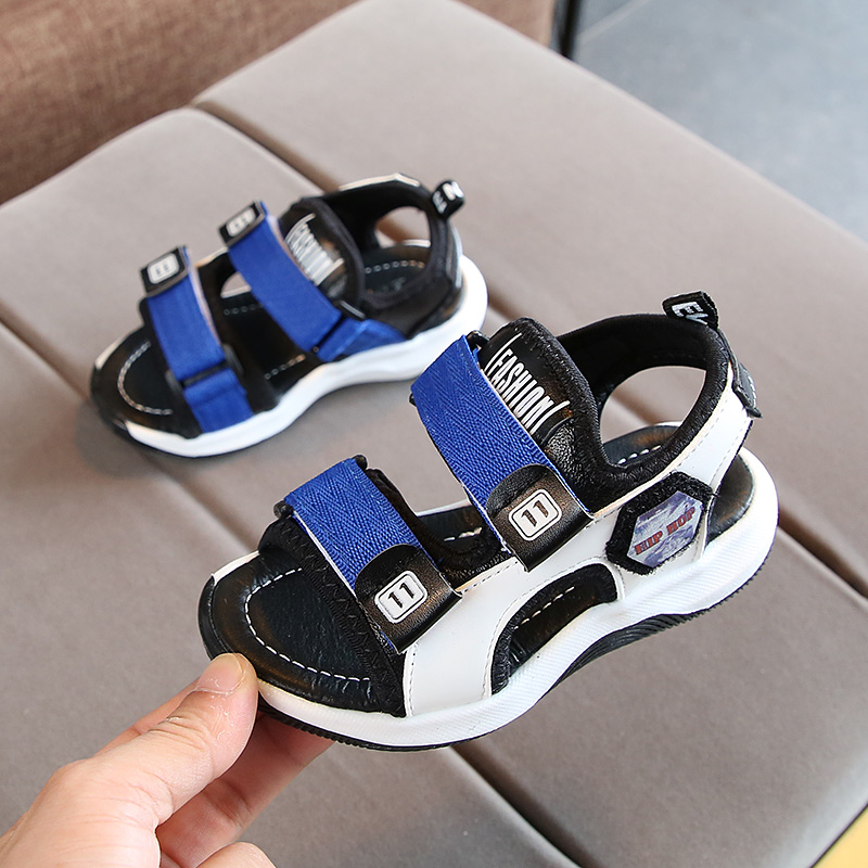 Chàng trai dép 2020 mùa hè mới của trẻ em giày Hàn Quốc phiên bản của dép baby baby phụ nữ 1-3-5 tuổi 2 phi trượt đế mềm.