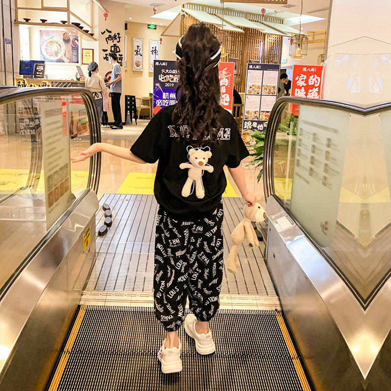 Girls' short-sleeved T-shirt summer dress 2021 new Korean version of the girl's Western style net red summer children's Korean version of the loose top