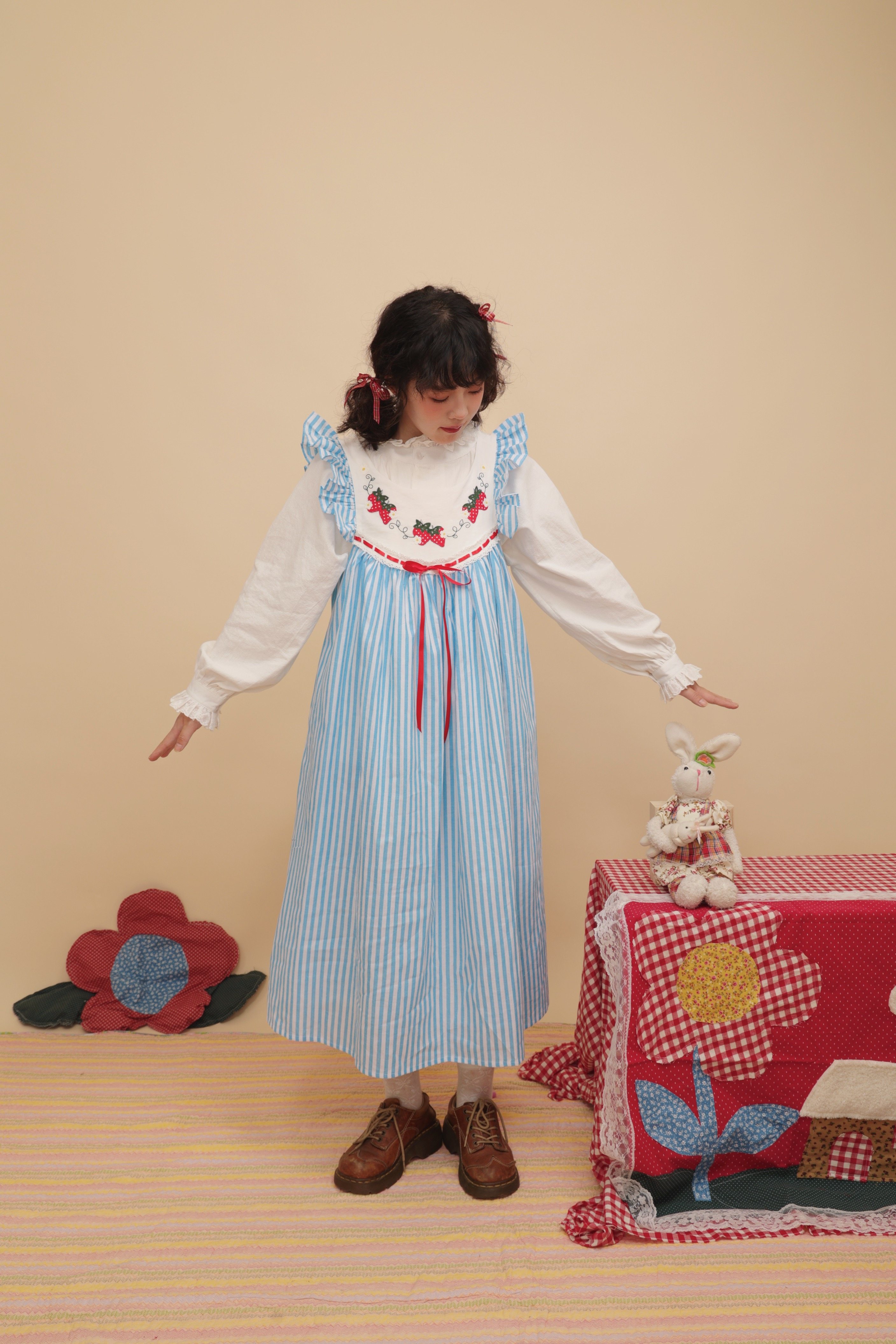 15%OFF】ヴィンテージガーリー いちごアップリケ フリルスリーブ