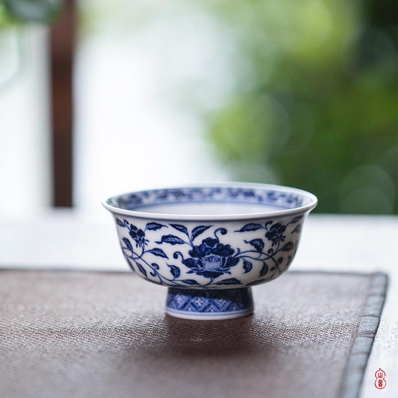 Ooze rings thatched cottage fangming bound peony best cup of jingdezhen blue and white hand draw high - end tea cup, master cup