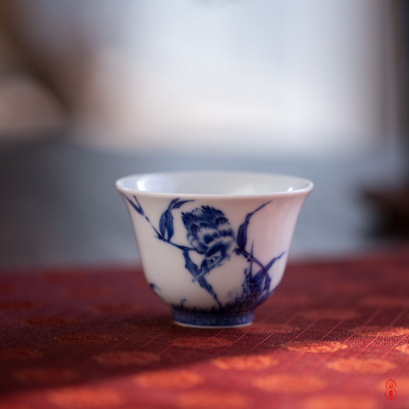 Arborist benevolence ChanCui small bell cup of jingdezhen ceramic high - end kung fu tea cups personal special sample tea cup