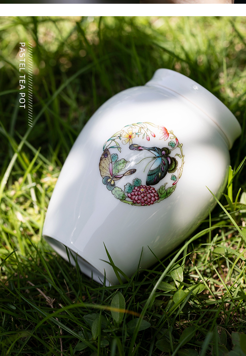 Wake up POTS butterfly like brocade pure manual painting small storage tanks of jingdezhen ceramic seal tank portable receive a box