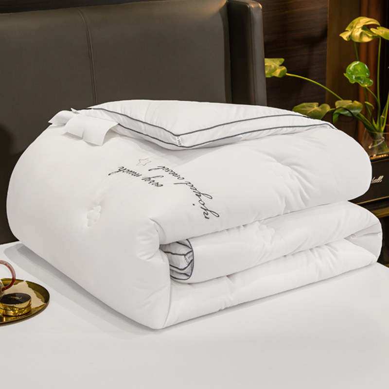 Spring and autumn quilt core Soybean Fiber Quilt Winter Quilt thickened by the core Season Warm and Warm Kiss by the Four Seasons The Quilt Air Conditioning Quilt by the Dormitory Quilt