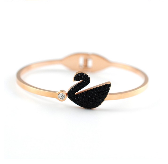 Vòng tay châu Âu và Hoa Kỳ cá tính vòng tay nữ mẫu mạ vàng 18K vòng tay vàng hồng Nhật Bản và Hàn Quốc thời trang hipster titan trang sức bằng thép tỳ hưu vàng