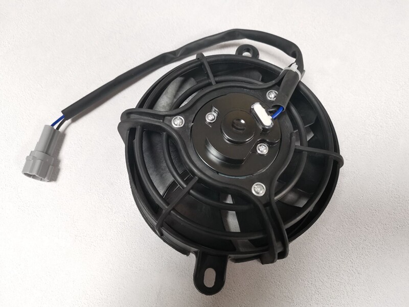 Domestic Baodiao 350-5A Baoma double R sports car accessories with fan water tank water heater radiator cooling