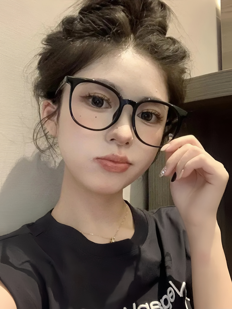 Ultra-Light Myopia Glasses for Women, Suitable for Astigmatism, Plain Black Large Frames, Flattering for Round Faces, Anti-Blue Light, Student Non-Prescription Glasses