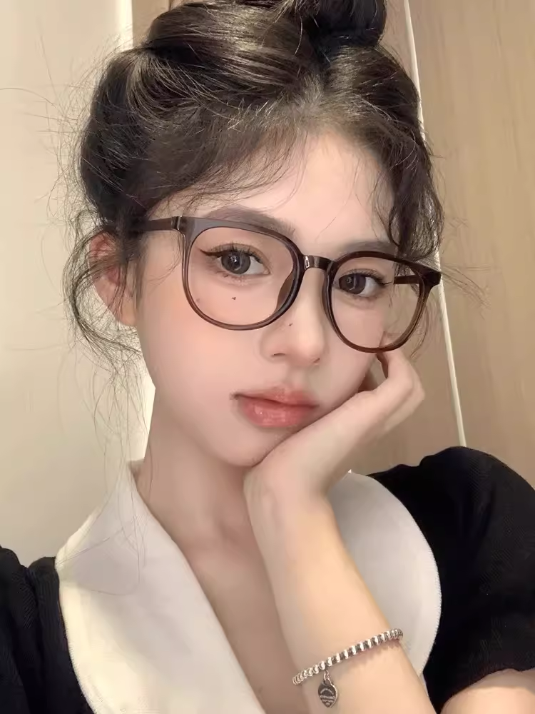 Ultra-Light Retro Brown Glasses for Women with Myopia, Can Be Fitted with Astigmatism Prescription, Korean Style Large Frame That Makes the Face Look Smaller, Trendy Plain Eyeglass Frames