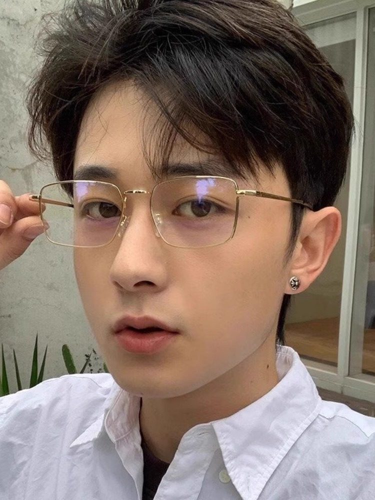 Gold-Rimmed Small-Frame Glasses for Women, Suitable for a Refined Look, Can Be Fitted with Prescription Lenses, Pure Desire Square Frame Glasses, Retro Anti-Blue Light