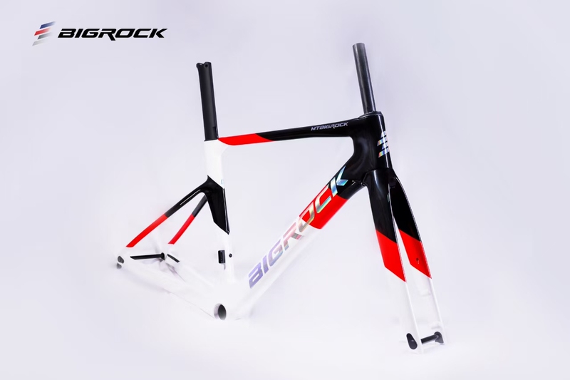 Bigrock Carbon Fiber Road Bike Frame with Aerodynamic Design, 700C Front and Rear Thru-Axle Disc Brake Frame Bigrock Carbon Fiber Road Bike Frame with Aerodynamic Design, 700C Front and Rear Thru-Axle Disc Brake Frame