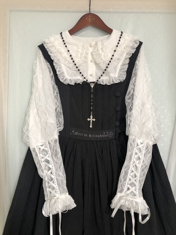 [Ready Stock] Original Design French Lace Thin Leg-Of-Mutton Sleeve Strappy Lolita Shirt