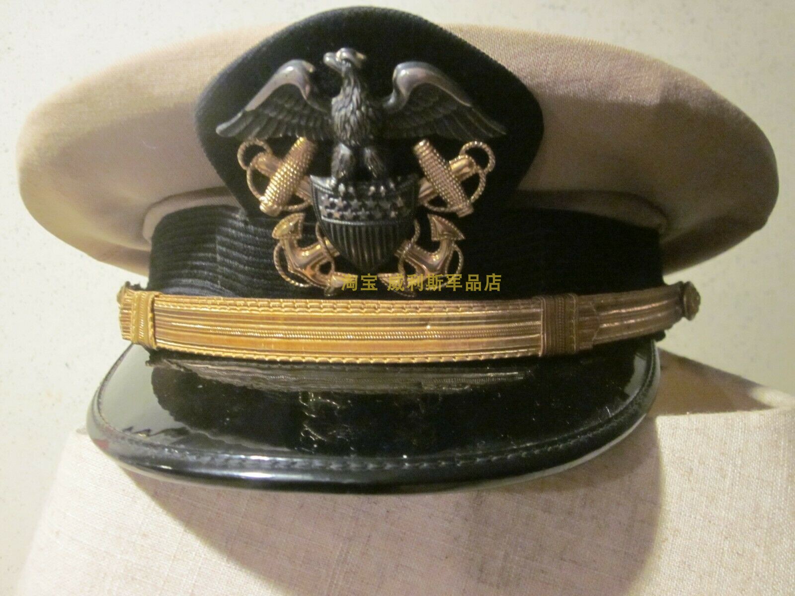 World War II U.S. military version of the original naval aviation summer click color BANCROFT lieutenant officer hat