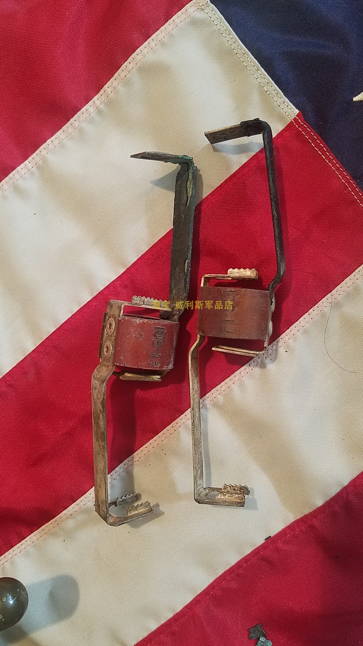 WWII US Army Edition Original Pint Army Corps BC611 Handheld Radio Step Talks Cable Phone Battery shelf