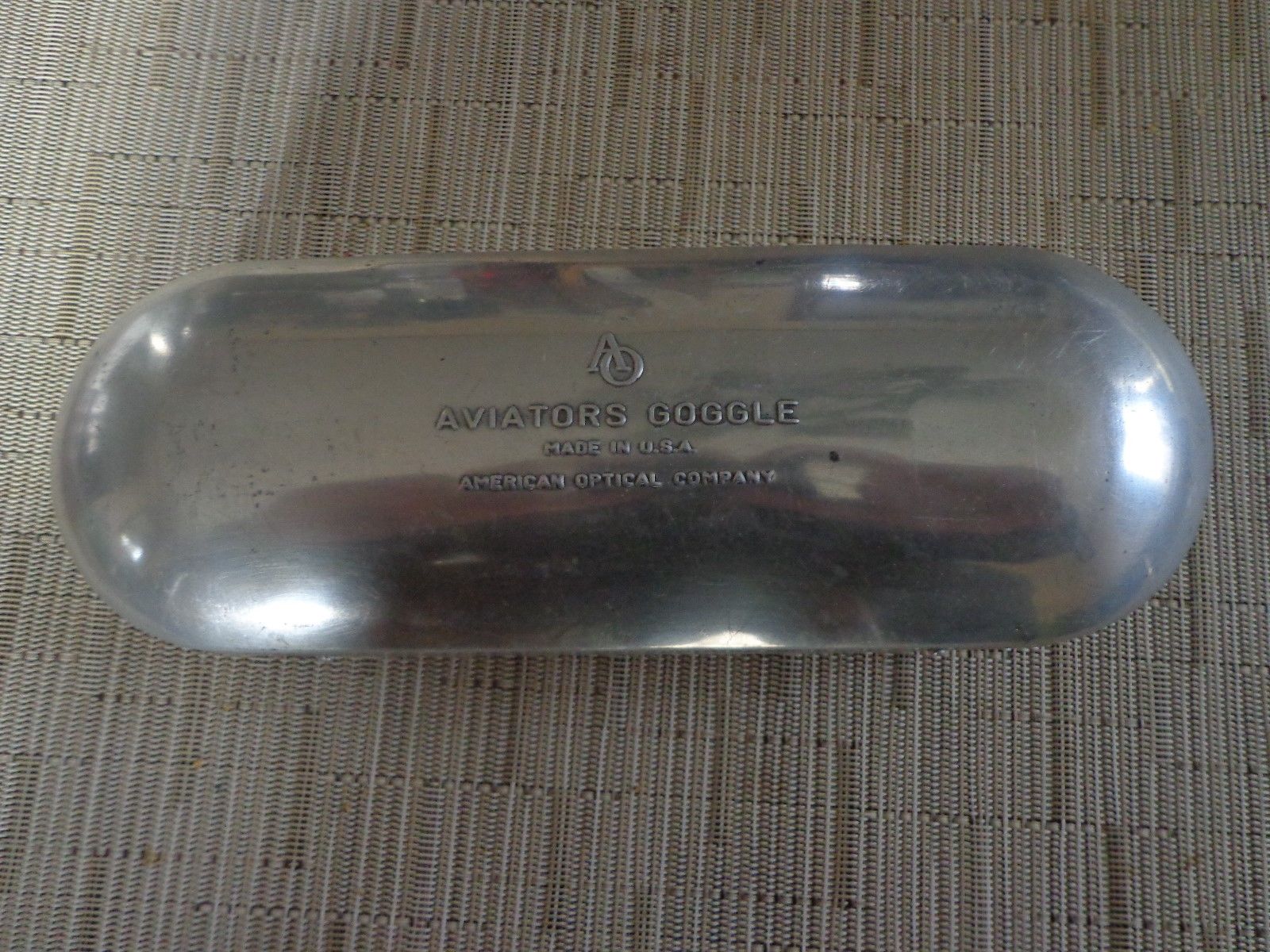 World War II US military version of the original Army Marine Corps pilot AN6530 flight goggles glasses box