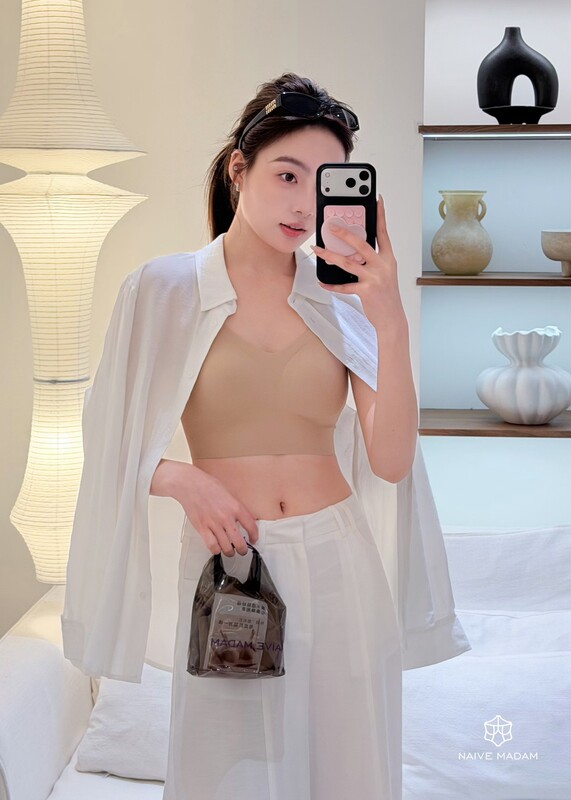 Innerme 23088 V-Neck Special Foundation Liquid Bra Invisible White T-Shirt Non-See-Through Skin-Friendly Large Bust Minimizing Push-Up Without Underwire