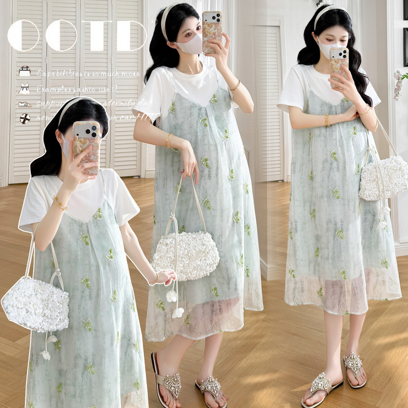 Maternity Wear 2026 Summer Heavy-Duty Sequin Jacquard Embroidery Patchwork Faux Two-Piece Loose Comfortable Mid-Length Dress Maternity Wear 2026 Summer Heavy-Duty Sequin Jacquard Embroidery Patchwork Faux Two-Piece Loose Comfortable Mid-Length Dress