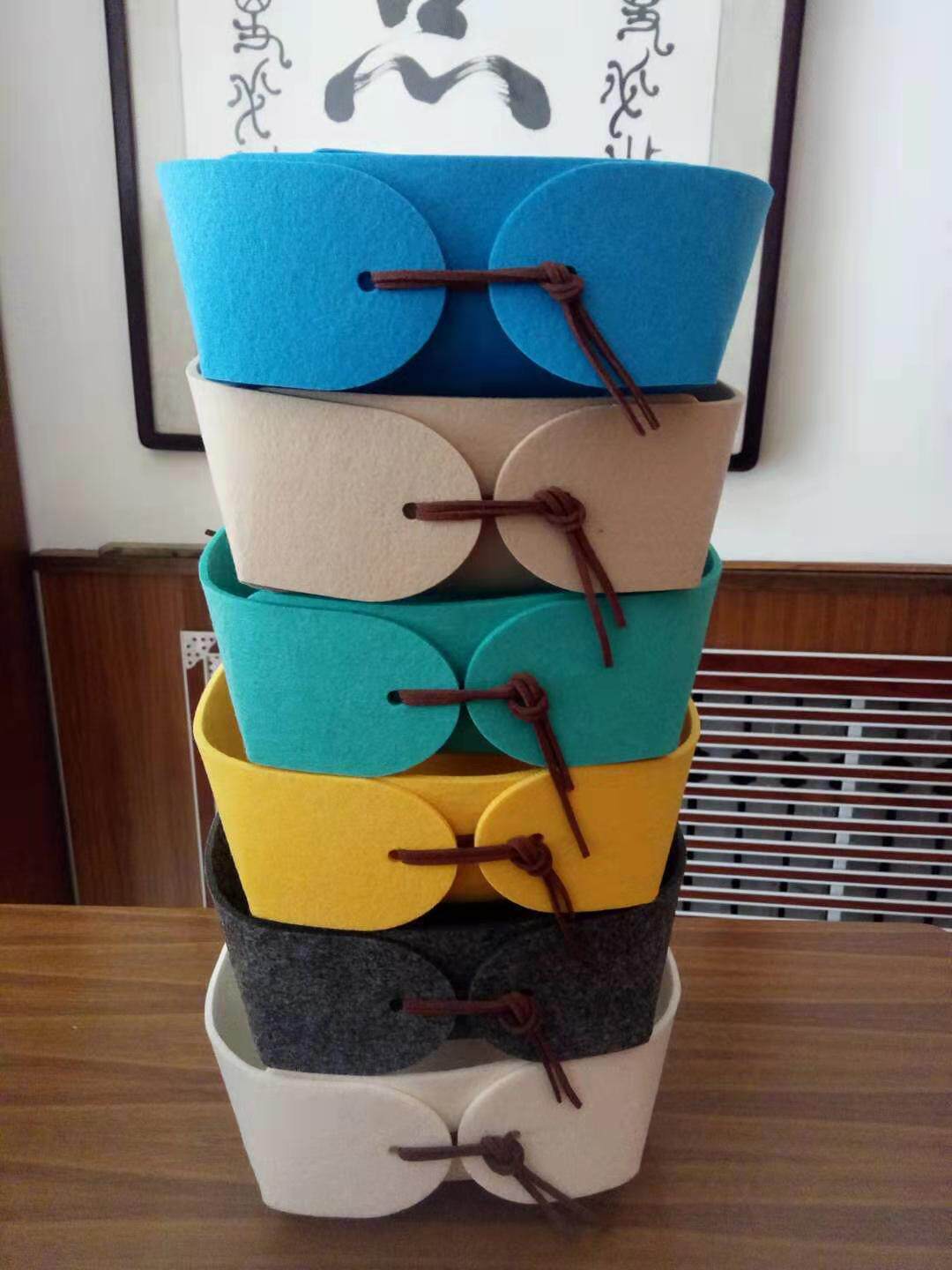 Felt Sharp Box A set of 6 colors and thickness