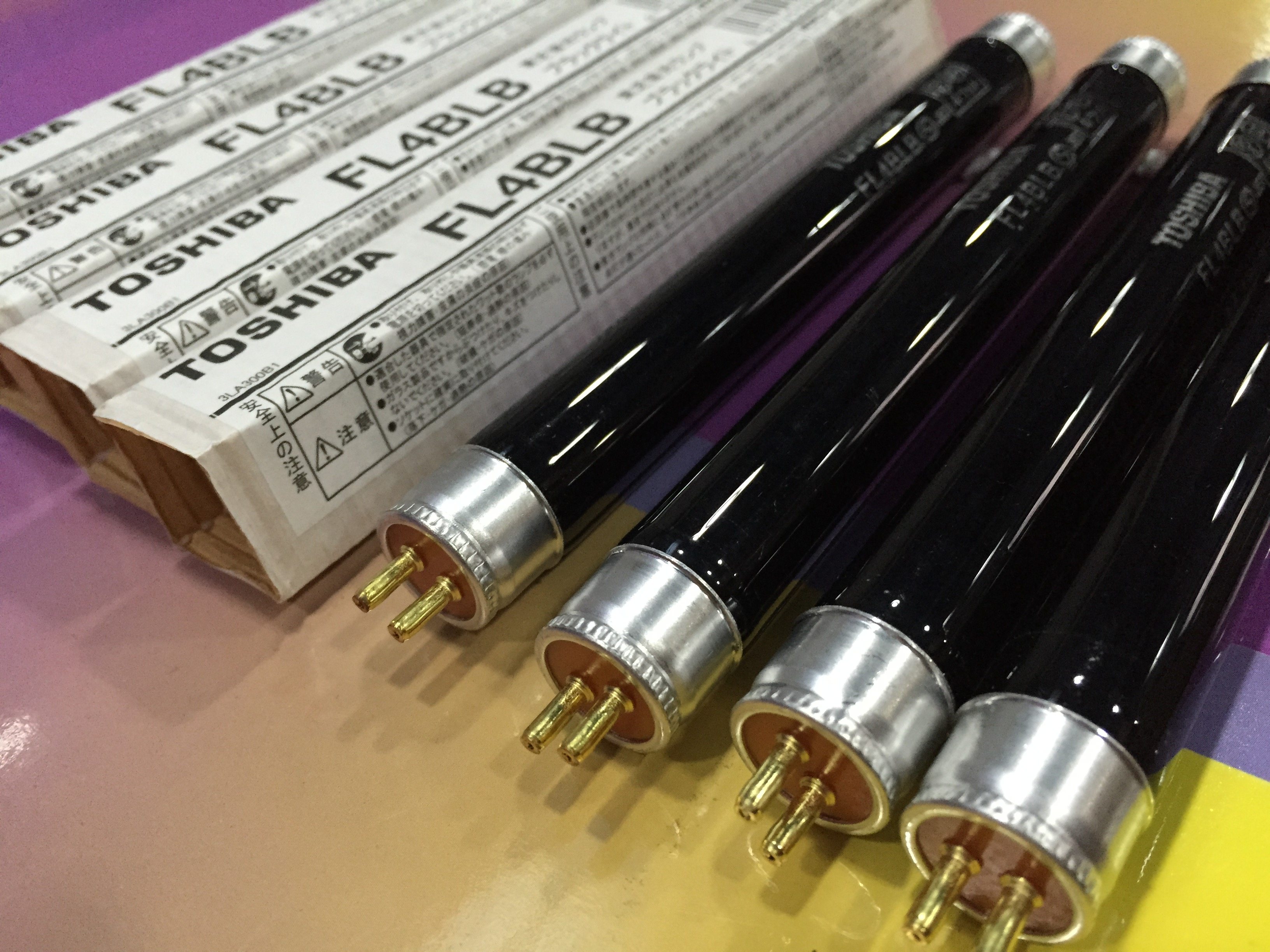 Ultraviolet fluorescence detection lamp 4W Purple Light Lamp Japan Toshiba FL4BLB Ultraviolet Lamp Patch Tablet tube