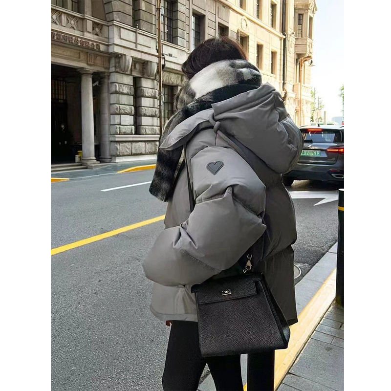 Gray Short down Jacket 2025 New Model for Men and Women, Thickened, Loose Fit, Unique Design, White Duck down Winter Coat