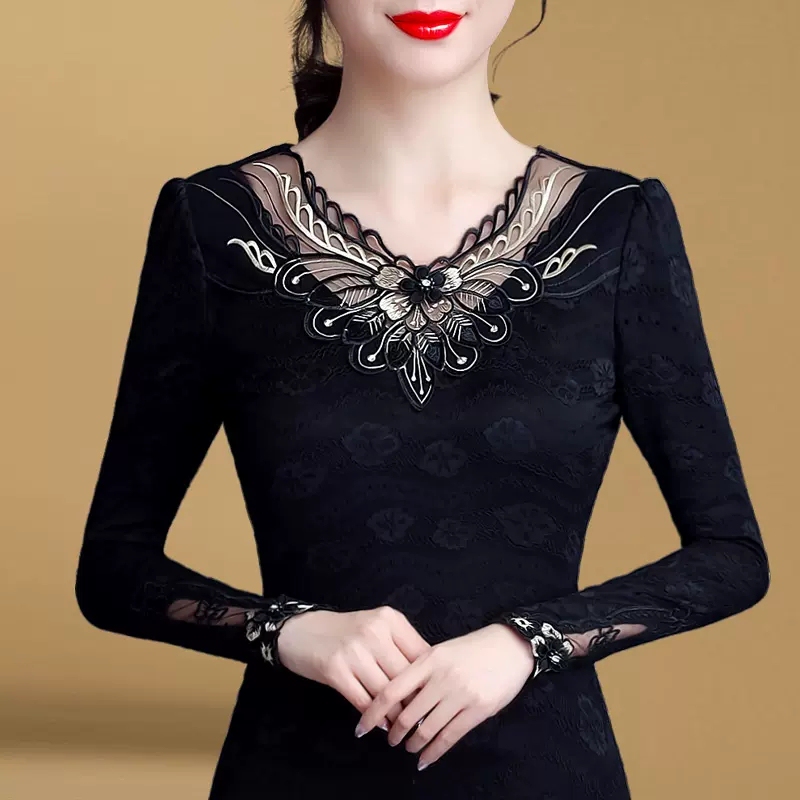 Long-Sleeved Black Lace Top for Women, 2026 Spring and Autumn, Fleece-Lined Blouse, Mother's Autumn Clothing, Tummy-Covering, Slimming Base Shirt