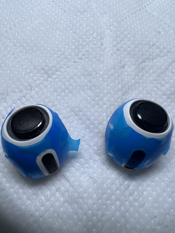 AirPods Pro 1/2, the Upper Half and the Lower Half, Please Avoid Using Them if You Are Self-Studying, Sold in Pairs AirPods Pro 1/2, the Upper Half and the Lower Half, Please Avoid Using Them if You Are Self-Studying, Sold in Pairs