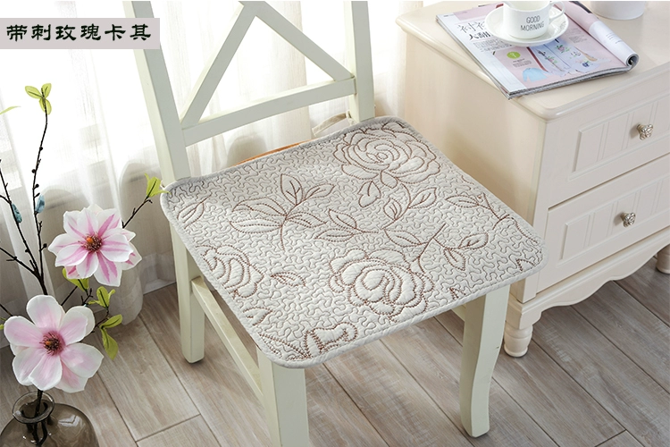 Chim lạnh Bốn mùa Ghế Pad Ghế ăn Ren Đệm Sinh viên Đệm Văn phòng Đệm Vải thêu - Ghế đệm / đệm Sofa