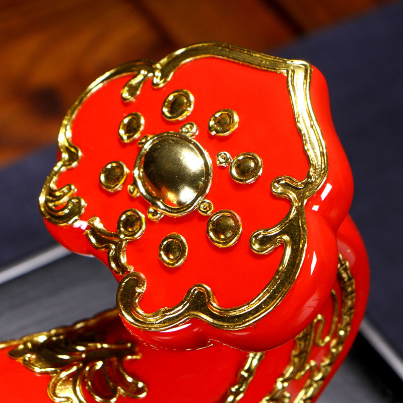 Really sheng min porcelain macro boutique the opened China red porcelain ceramic ruyi high - grade home furnishing articles version into the sitting room