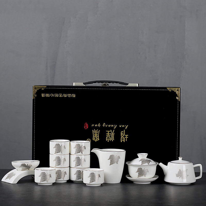 Really served pervious to light white porcelain tureen tea set a complete set of tea cups ceramic tea set kunfu tea gifts