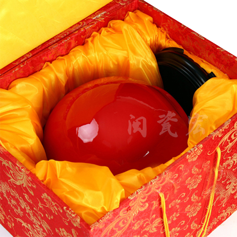 True cheng dehua ceramics within China red bottle household act the role ofing is tasted furnishing articles happiness of heaven and earth porch. ""