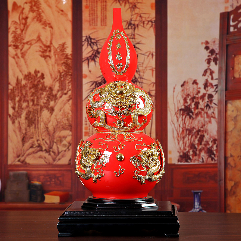 Really sheng Chinese red porcelain paint line carve gourd bottle opening step gift villa furnishing articles version into the sitting room