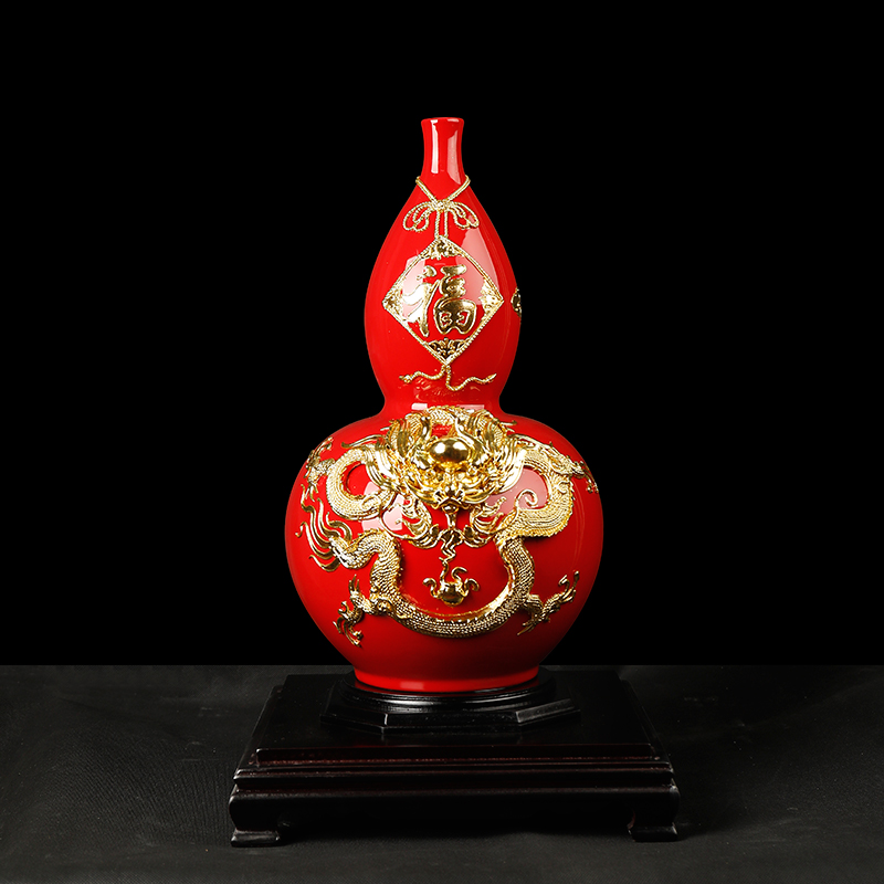 Really sheng China red porcelain vase gourd furnishing articles paint line carve handicraft creative opening version into the ritual