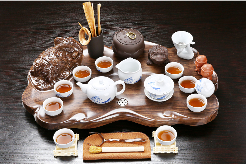 True sheng rosewood tea tray was set a complete set of kung fu tea set ceramic tea pot - calving cups domestic Chinese teapot