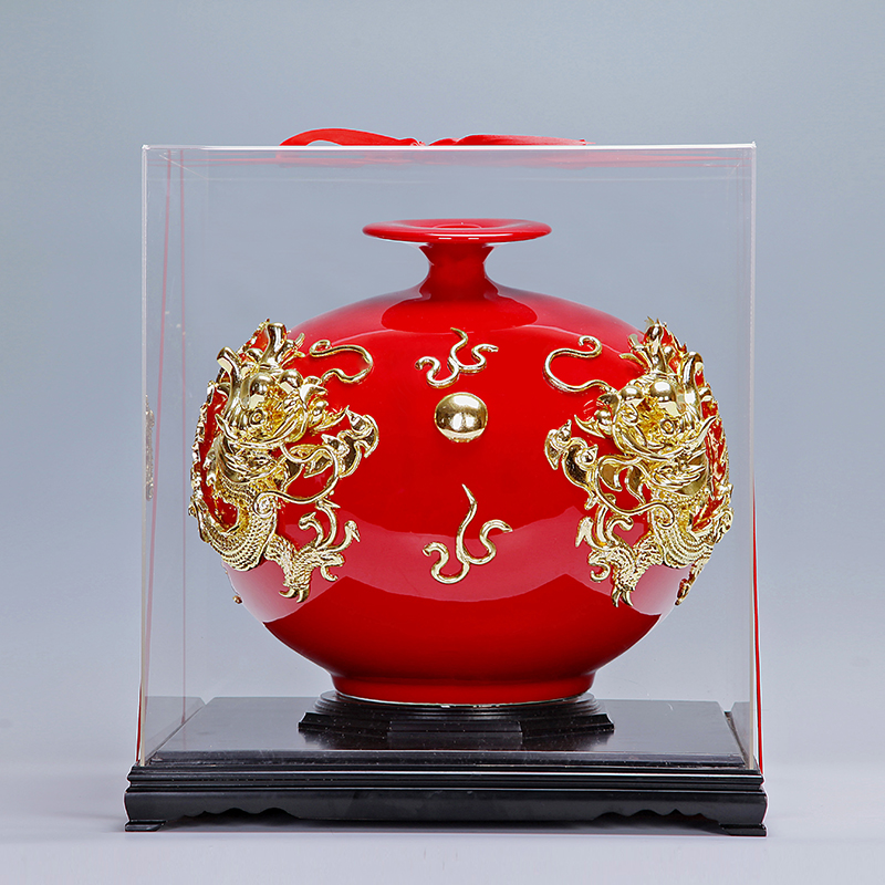 Really sheng paint line carve heaven and earth within China red ceramics vase with gold foil wedding gifts household decoration