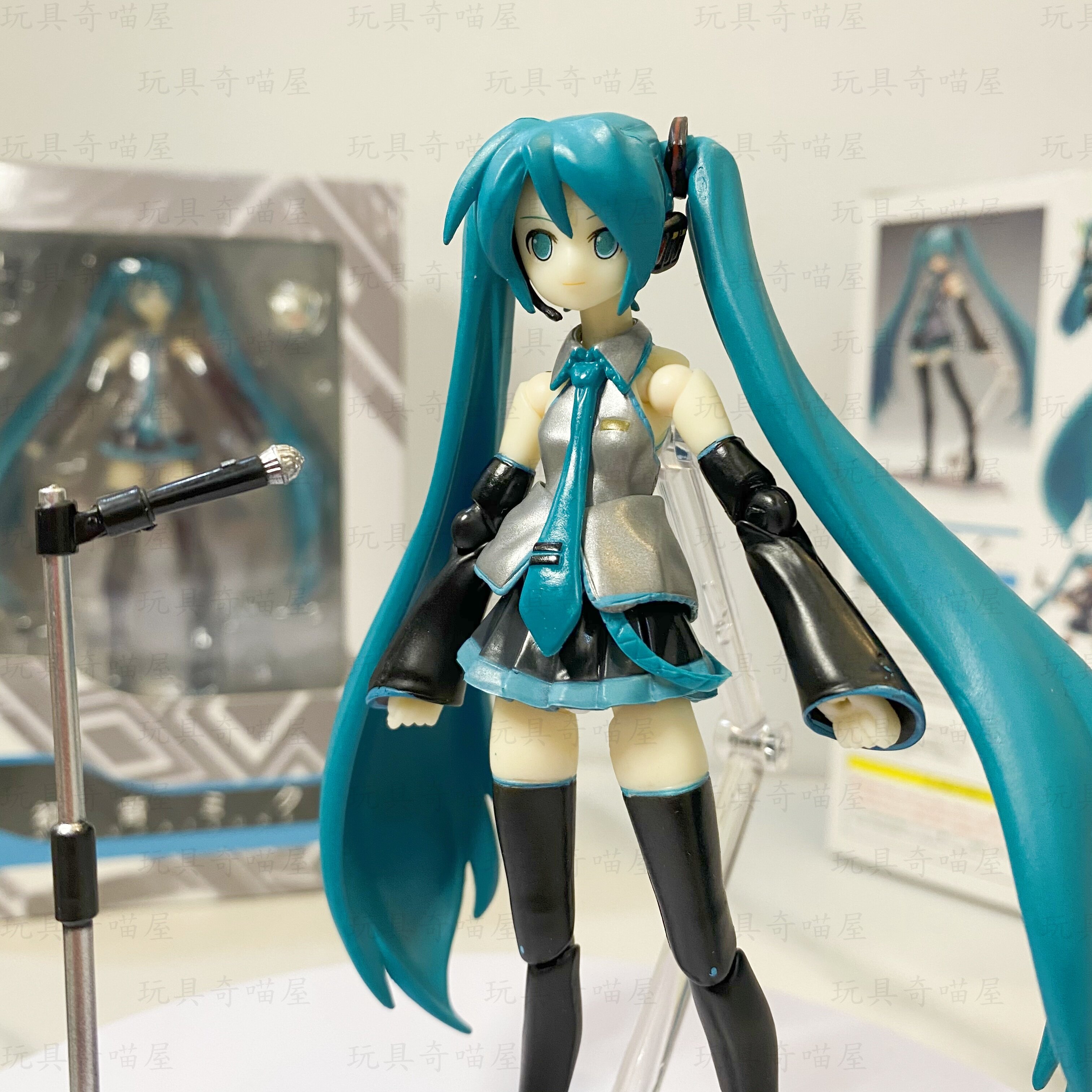 今天在游戏里摸了好久的初音未来手办!_手办_淘宝游戏网