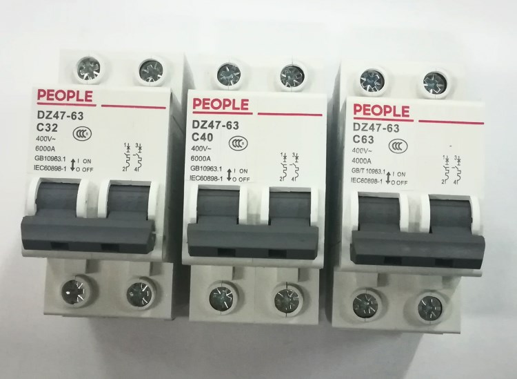 People's Electric Group Small high-breaking circuit breaker DZ47-63 2P air switch  