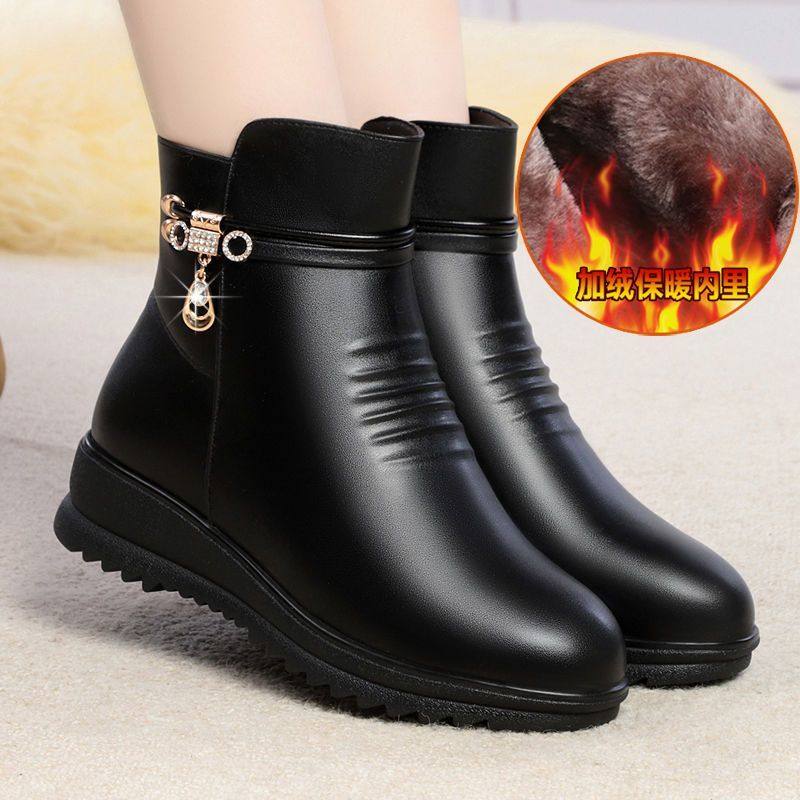 Brand Stock Genuine Leather Mother's Shoes, Cotton Shoes for Women, Autumn and Winter Boots, Soft-Soled Short Boots, Leather Shoes with Added Fleece for Warmth, Suitable for Middle-Aged and Elderly
