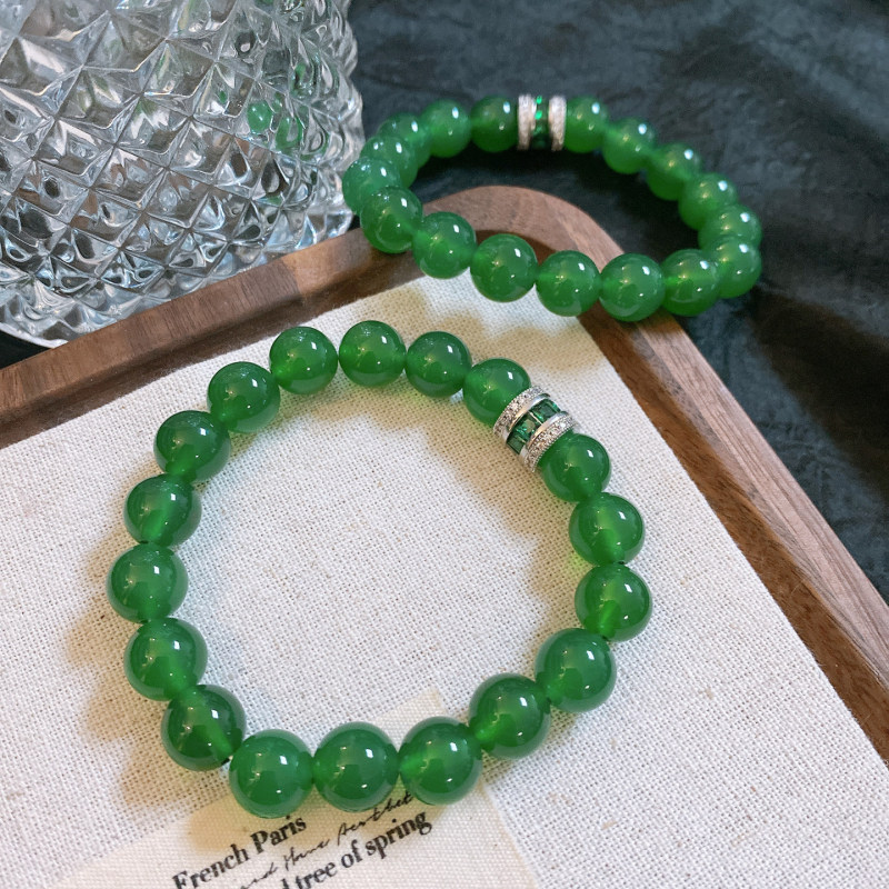 Ice Green Imperial Green Agate Bracelet for Women, Vintage Style with Emerald and Diamond Inlay, High-End Elastic Bracelet with a Sense of Luxury and Sophistication