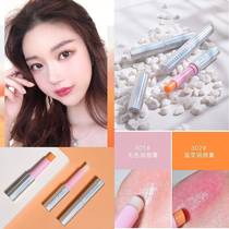 Gogo dance nourishing and nourishing lip balm warm and moisturizing and moisturizing the lip gloss colorless and transparent lip balm