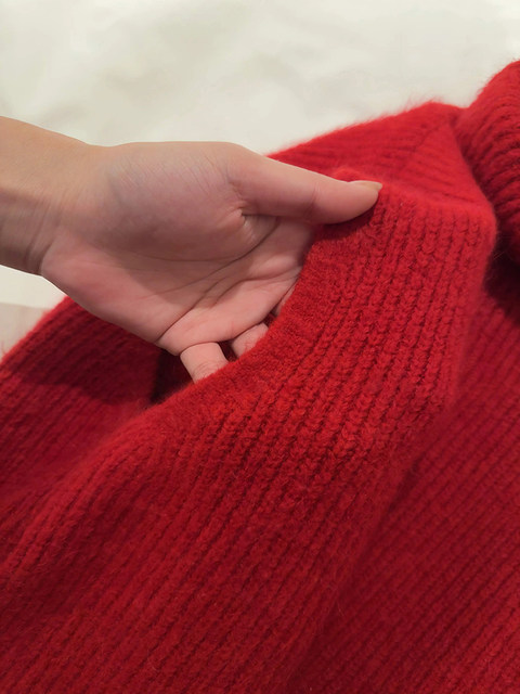 Casual Style Pile-Neck Warm Knitted Vest for Women, Autumn and Winter Korean Style Layered Sleeveless Sweater Vest with a High-End Feel