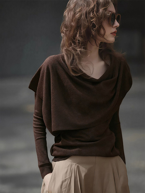 French Retro Fake Two-Piece Knit Sweater for Women, Autumn and Winter Design, Niche Sweater, Short Style with Cape Shawl Top