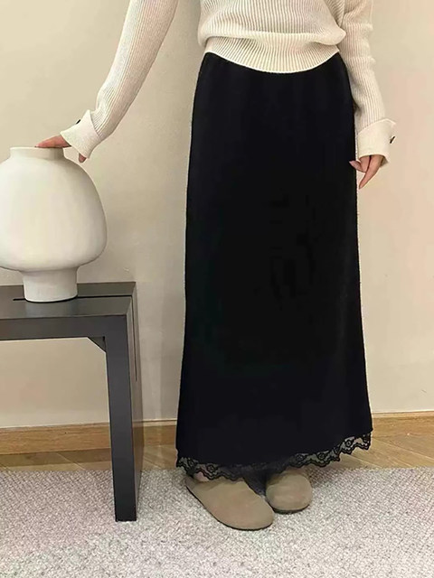 Korean Retro Lace Knitted Skirt for Women in Autumn and Winter, Petite High-Waisted Hip-Hugging Straight Long Skirt