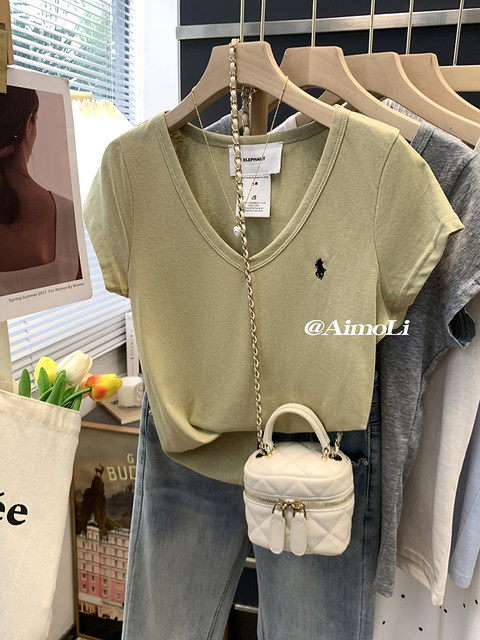 Summer White V-Neck Stylish Pure Cotton Short-Sleeve T-Shirt for Women, New Unique Embroidered Slim-Fit Top