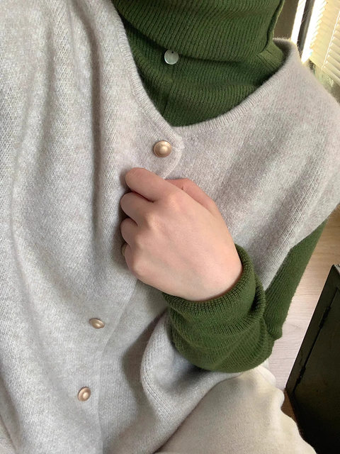 Spring and Autumn Tweed-Style Knitted Vest for Women 2025 New Model Sleeveless Sweater Vest for Petite Women Layering Top