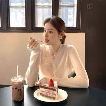 French-Style White Lace V-Neck Knitted Cardigan for Women, Perfect for Autumn and Winter, a Stunning Base Layer Sweater with a Beautiful and Elegant Look