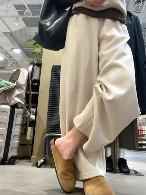 Off-White Casual Sports Pants for Women, Autumn and Winter Thickened, Drapey, Loose High-Waisted Wide-Leg Pants, Versatile Straight-Leg Pants for Petite Figures