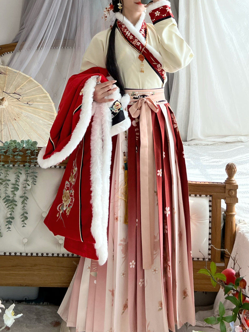 品味宋韵之美：茗月萱原创[芙蓉]冬款宋制汉服女对襟长袄交领褶裙日常加