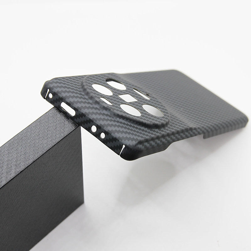Xiaomi 13 Ultra Carbon Case