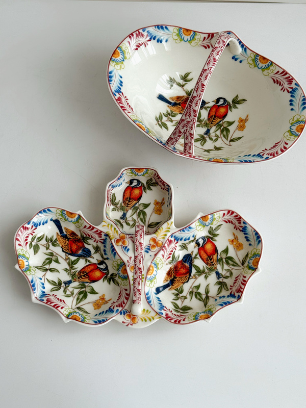 Royal Arden Medieval Porcelain Nature Series Birds and Flowers Blue Tit Glaze Medium Color Ceramic Flower Basket Three Grid Plate