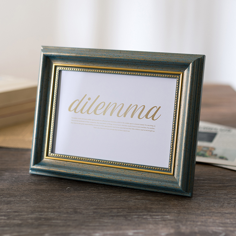 Vintage Photo Frame Display Stand with a High-End Feel, Wall-Mounted, A4 Photo Frame, Picture Frame, Photo Frame with 5 Extra Photos Included