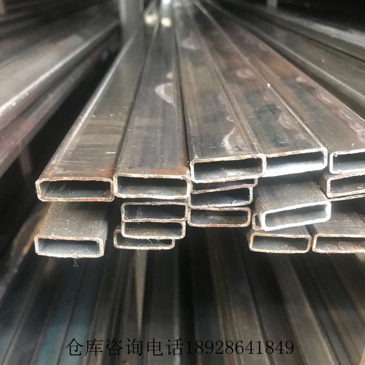 Black iron rectangular pipe 10 * 15 10 * 25 10 10 * 30 30 10 * 40 40 10 10 * 60 10 * 70 furniture iron pipe